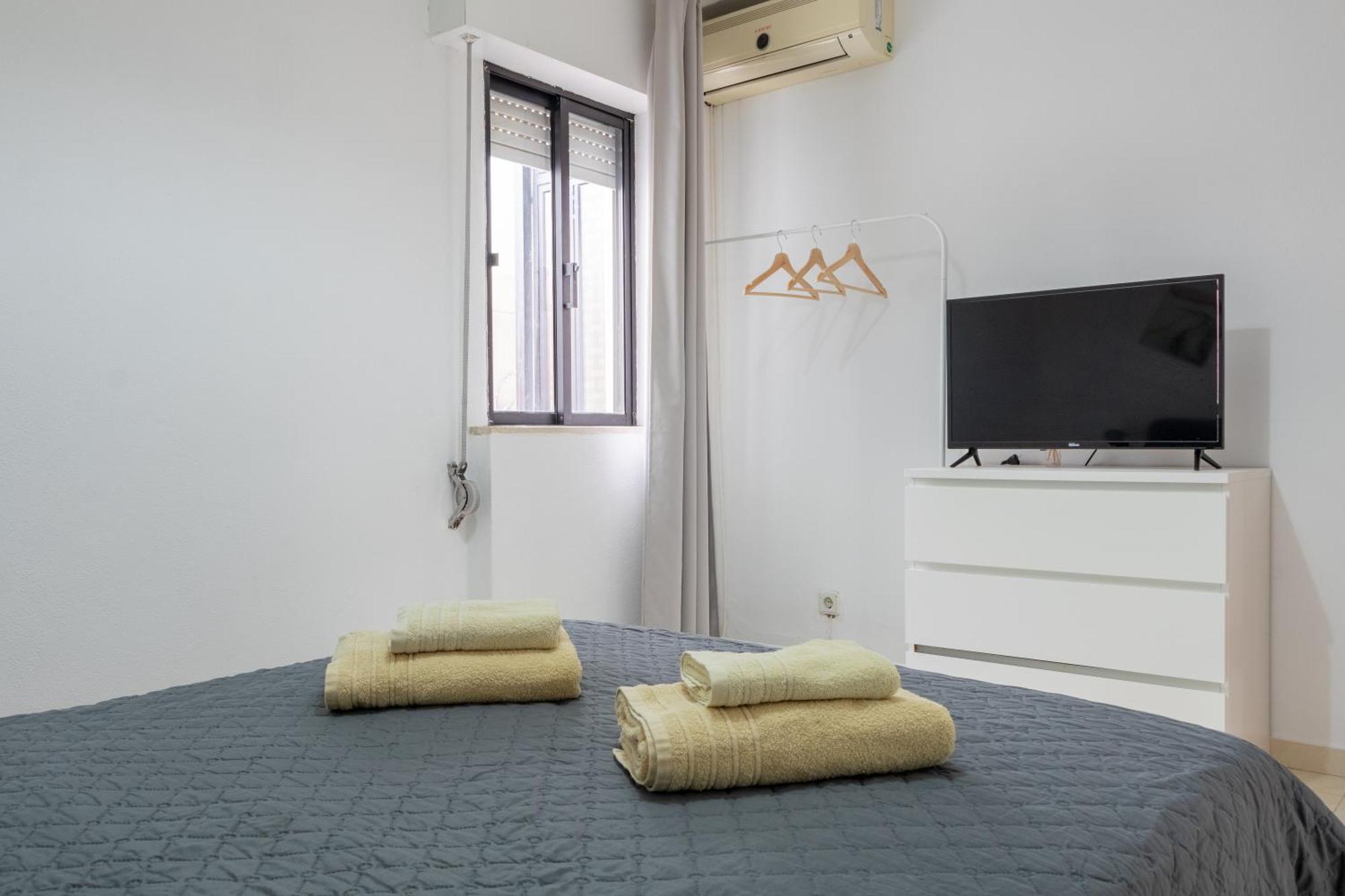 Blife Martinya House - Private Rooms And Apartments 奥良 外观 照片